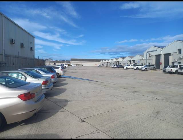 INDUSTRIAL PROPERTY TO RENT IN NORTH END